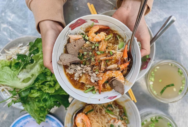 Top 10 Quán Ăn Ngon Tại Bến Lức Long An Không Thể Bỏ Qua